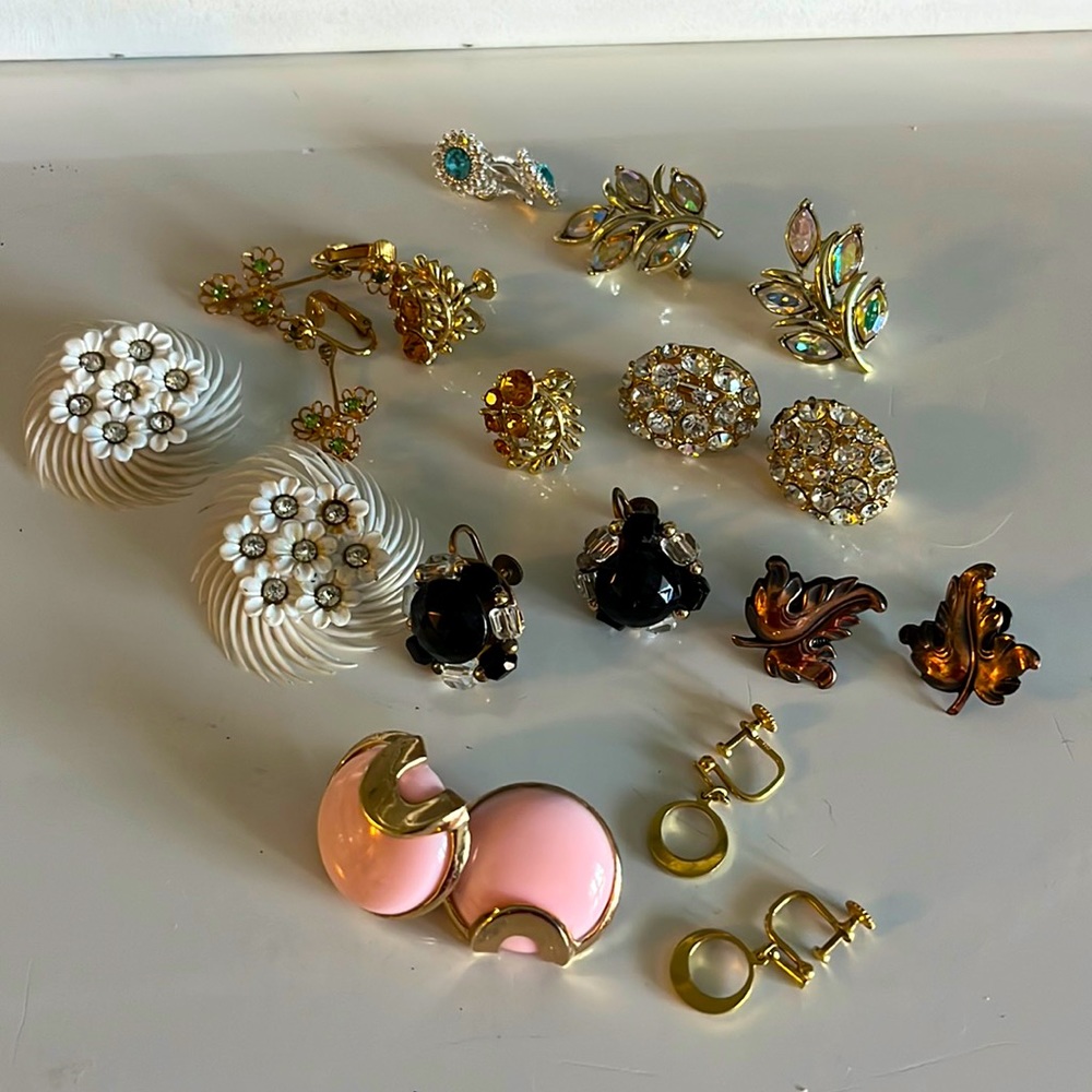 10 pairs of clip on screw post earrings